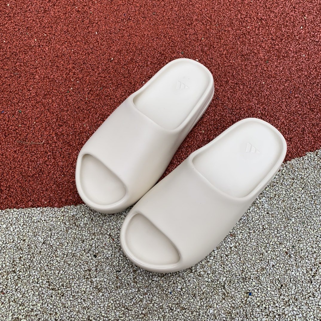 Adidas Yeezy Slide Bone