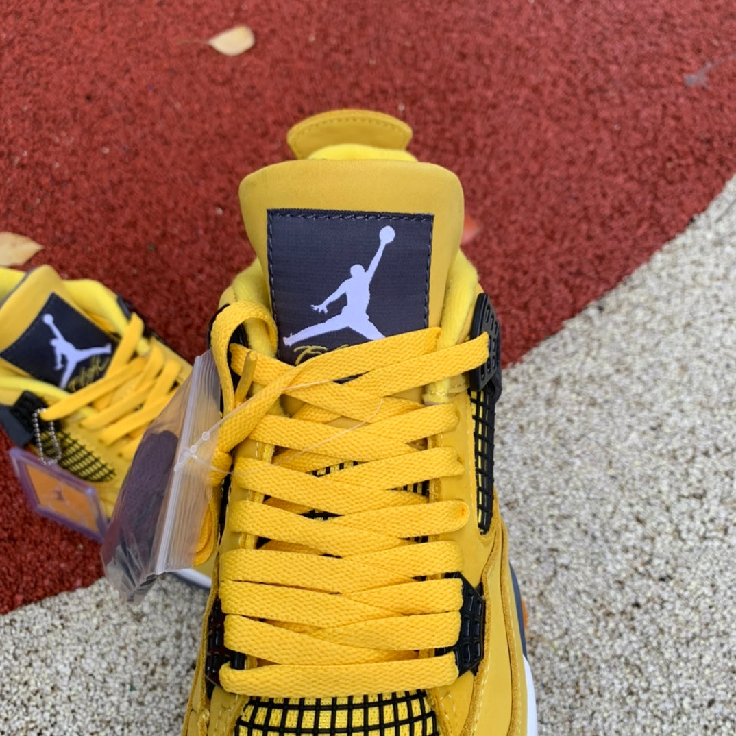 Air Jordan 4 Retro Lightning (2021)