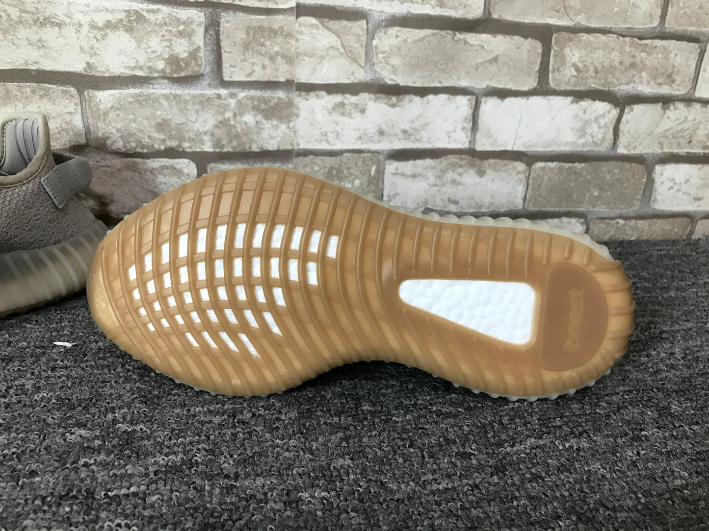 Adidas Yeezy Boost 350 V2 Sesame